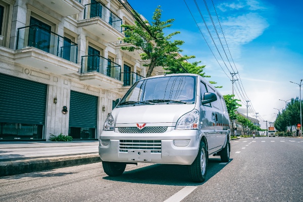 Wuling Brilliance Van là một trong các dòng xe sử dụng động cơ đốt trong công nghệ GM mạnh mẽ